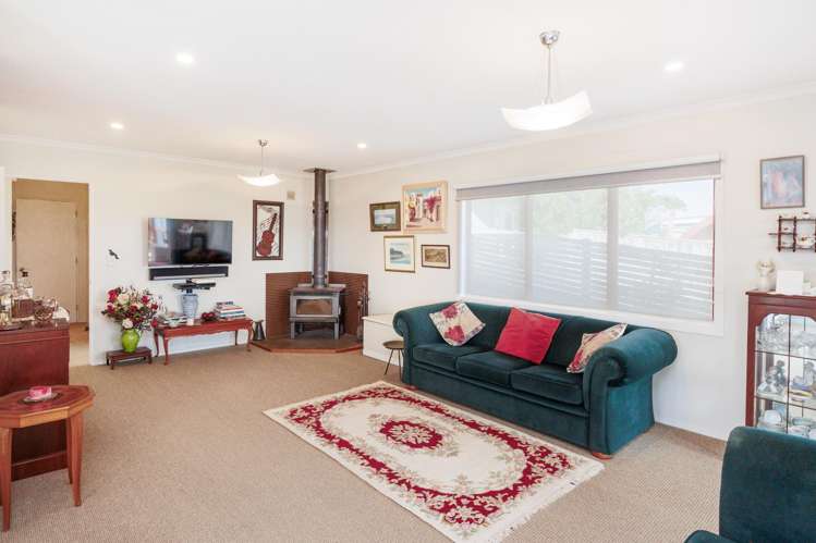 12 Robbie Street Foxton Beach_7