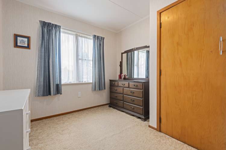 10 Ellesmere Crescent Highbury_11