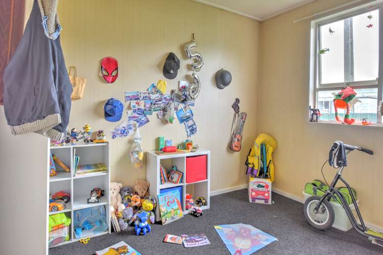 37a-D Wentworth Street Gore Surrounds_22