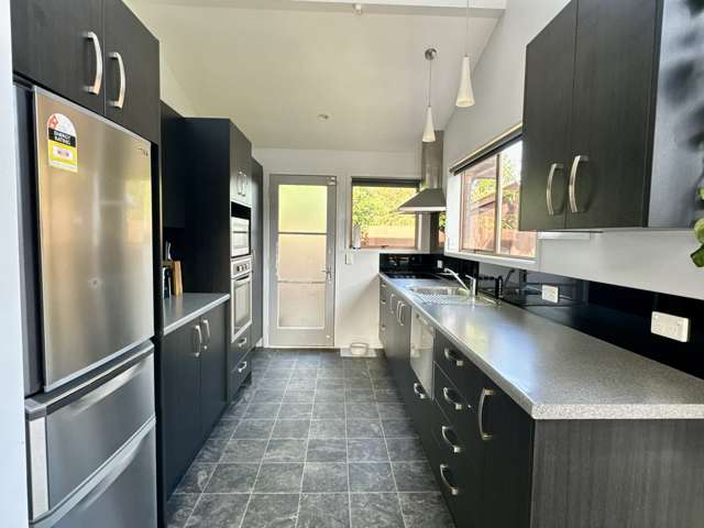 4/135 Parrs Cross Road Glen Eden_4