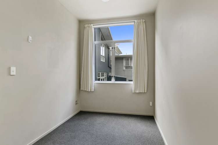 16/185 Tasman Street Mount Cook_6