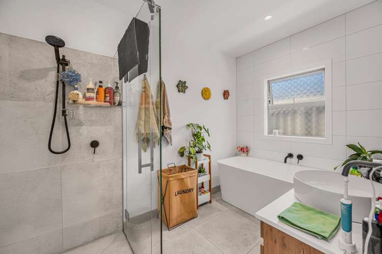 47 Pelorus Avenue Poraiti_15