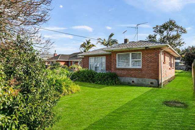 214 Lake Road Northcote_2