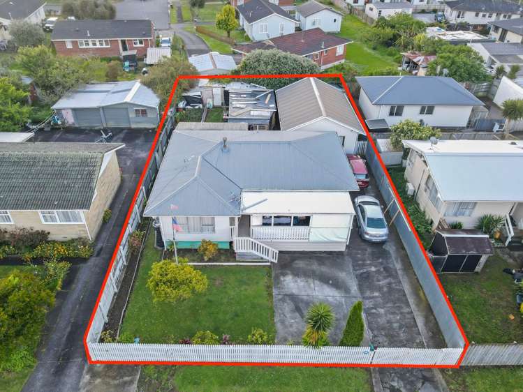 16 Garus Avenue Mangere East_16