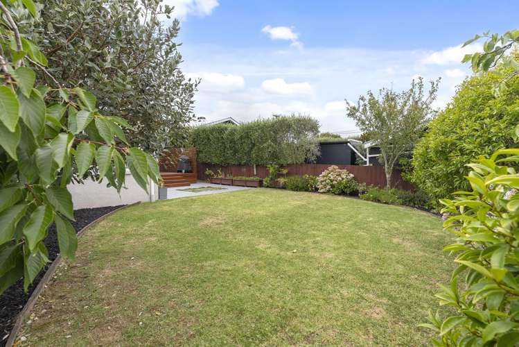 70 Old Mill Road Westmere_17