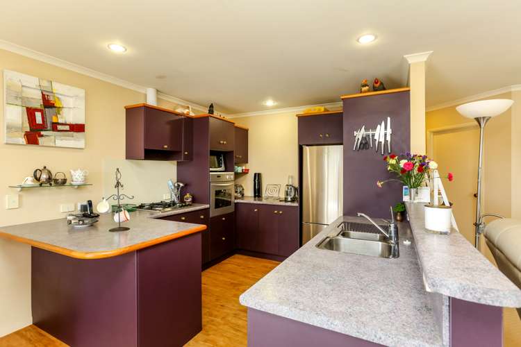 8 Maple Crescent Whalers Gate_8