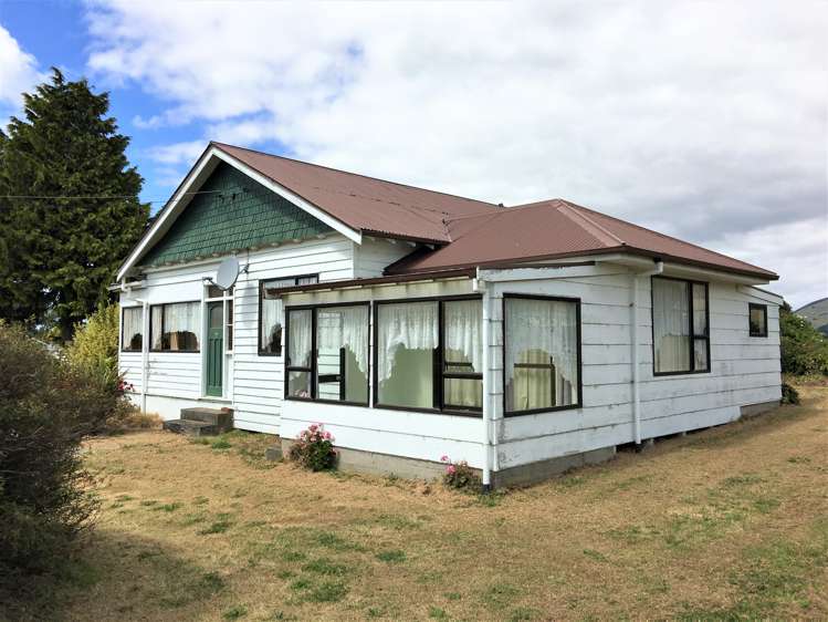 83 Main Road Clinton and Surrounds_17