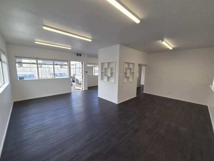 Unit 2, 9  Arko Place Paraparaumu_4