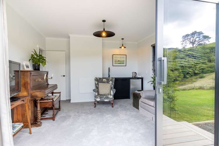 33 Tiwarawara Lane Puketotara_20