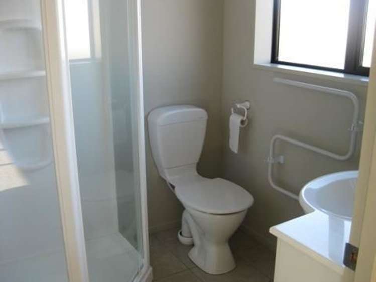 21 Hasendene Drive Lincoln_11