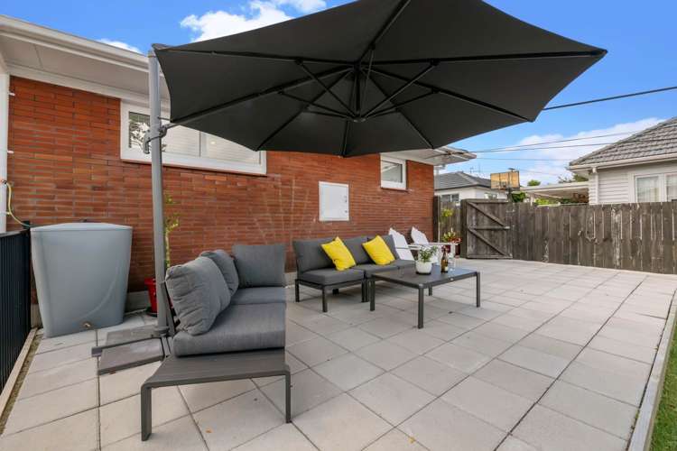 1/265 Glenfield Road Hillcrest_5