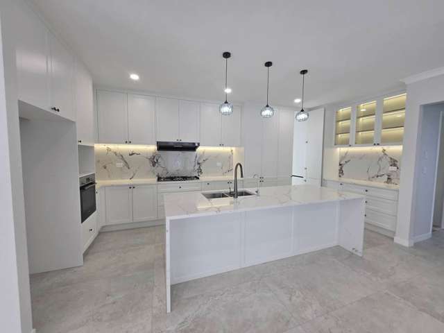 11 Port Way Karaka_2