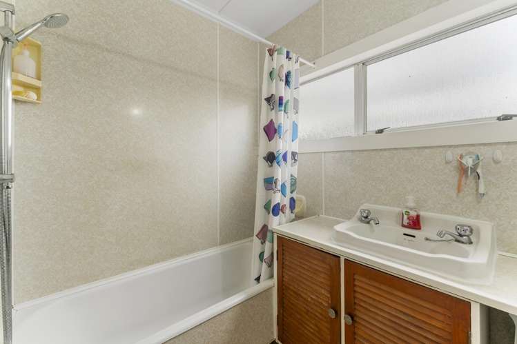 34 Stanley Crescent Beachville_15