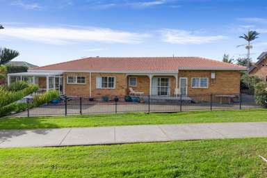 166 Lakeside Drive_2