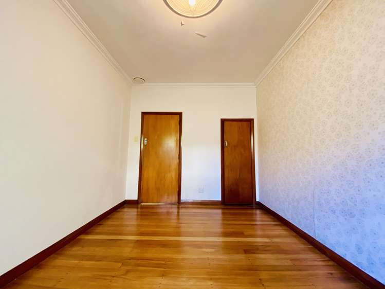 209 Powderham Street New Plymouth Central_17