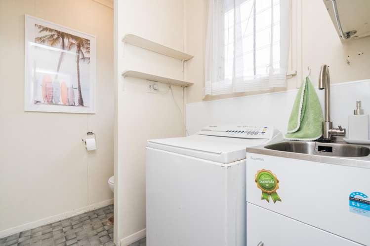 318 Botanical Road West End_11