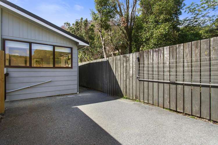 55A Collins Avenue Tawa_17