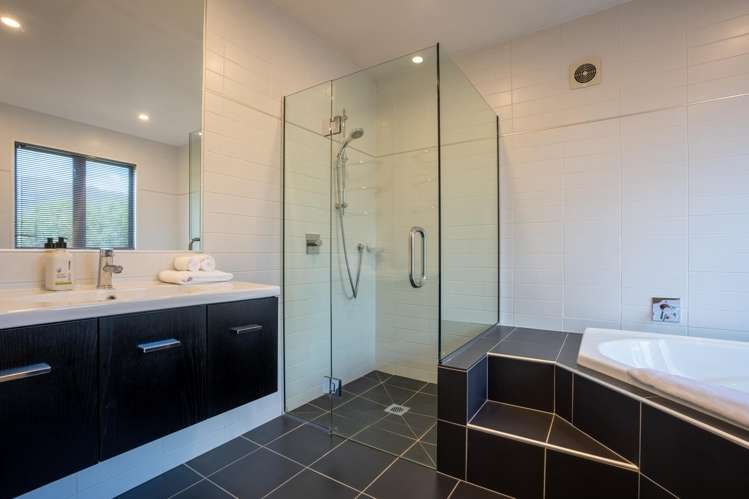 10B Bob Lee Place Wanaka_6