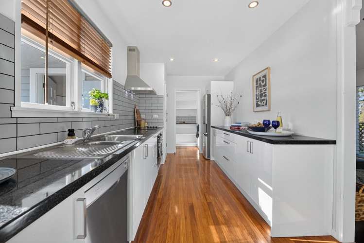 79 Woodward Street Featherston_12