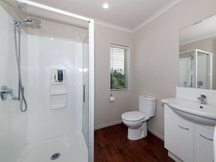 1 Silk Close Witherlea_8