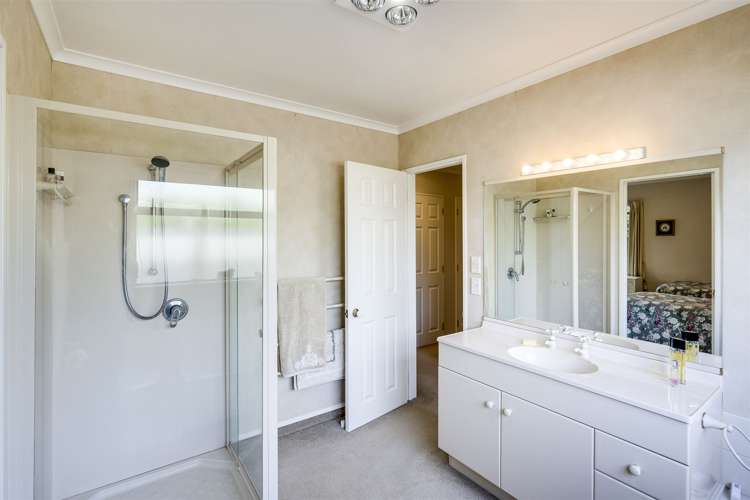 10 Claridge Place Taradale_11