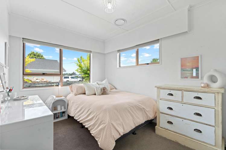 1 Mahupuku Street Greytown_11