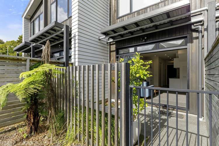5 Glen Evans Crescent 1270_16