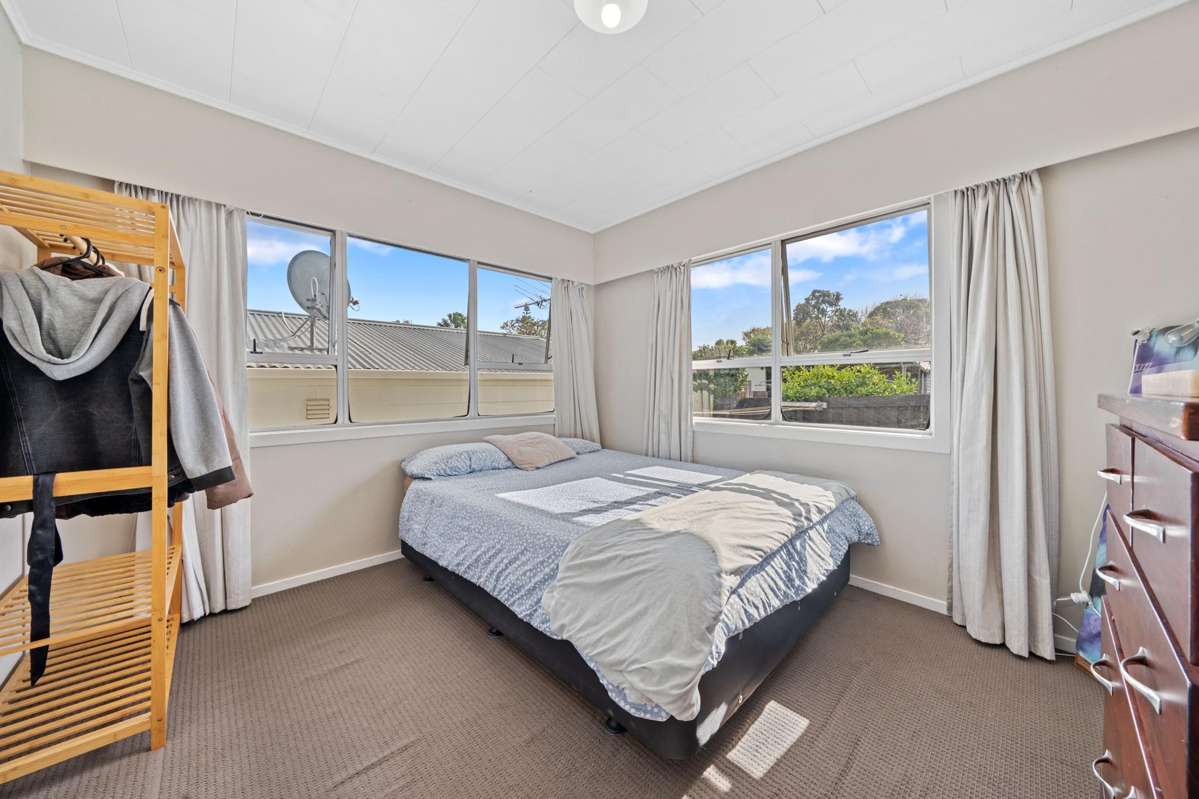 39 Burbank Avenue_3