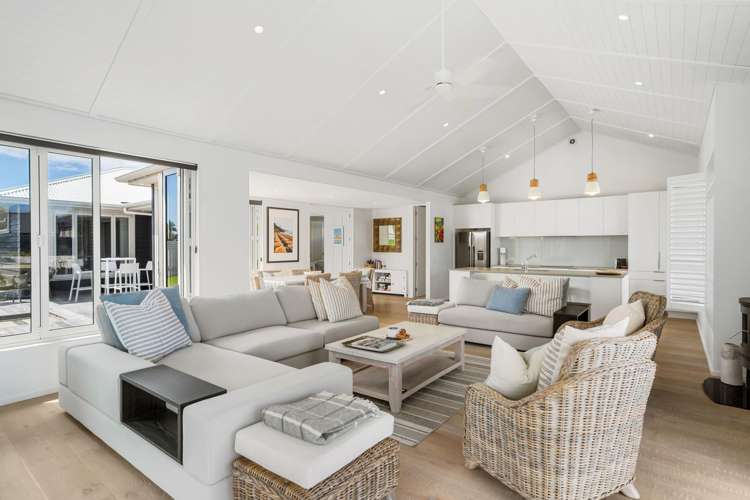 133 Motu Capri Pauanui_12