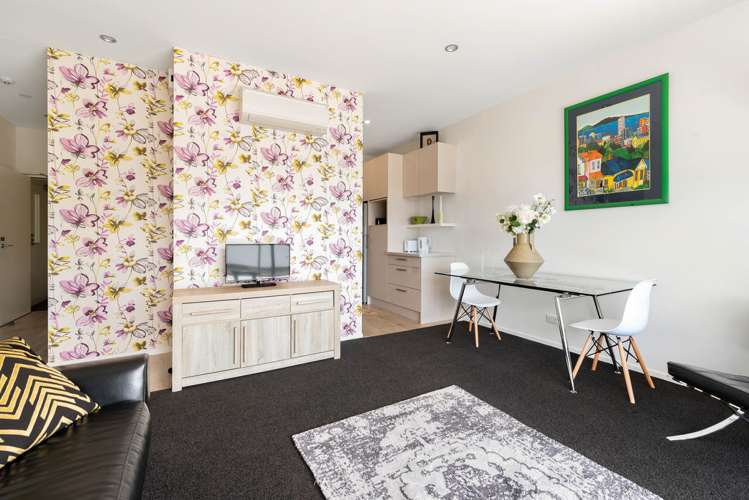 5/67 Andrews Road Queenstown_4