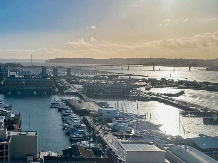 Level 21/188 Quay Street Auckland Central_10