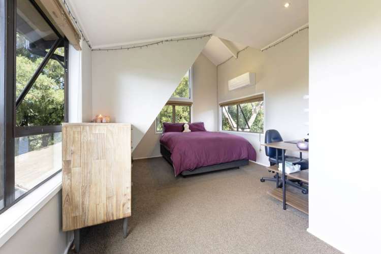 3 Laingholm Drive Laingholm_13