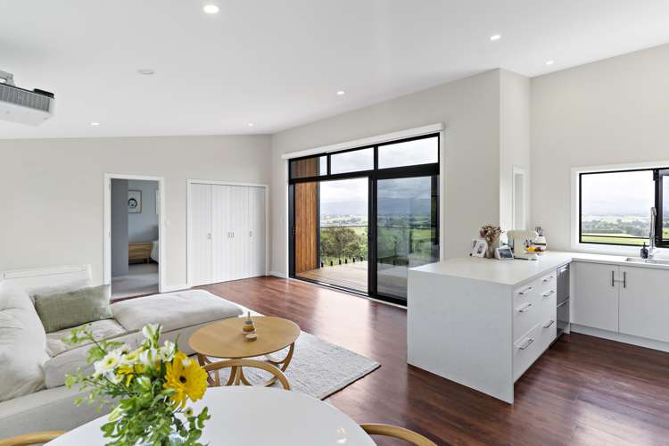 4 Airstrip Ridge Road Carterton_6