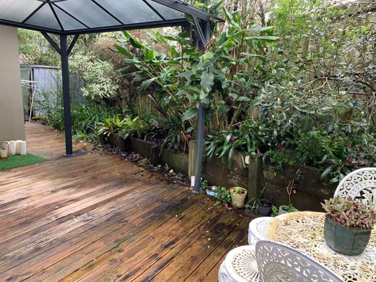 77 Sunvue Road Glen Eden_15