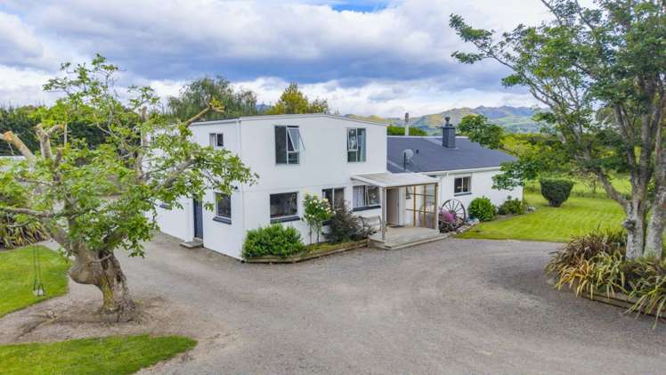 677 Woodstock Road Burnt Hill_34