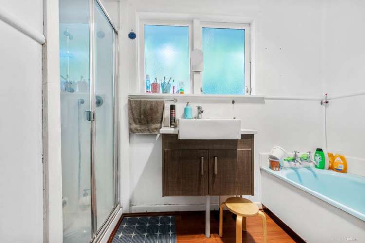12 Mason Street New Lynn_12