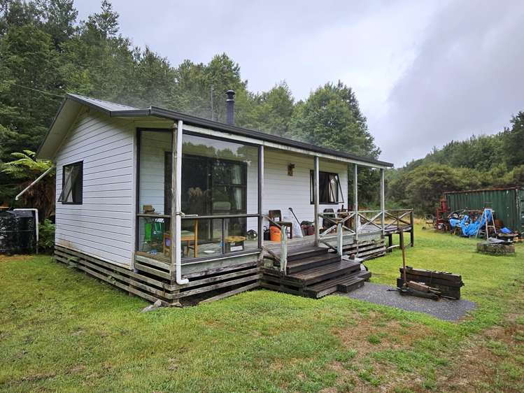 331 Arnold Valley Road Moana / Lake Brunner_12