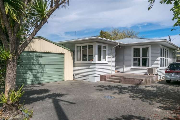 6 Edinburgh Crescent Redwoodtown_16