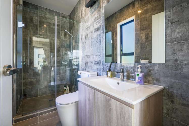 2/26 Long Bay Drive Torbay_22