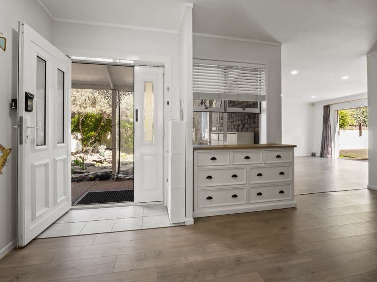 14 Coromandel Crescent Mairangi Bay_5