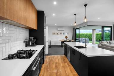 20 Beak Street_1