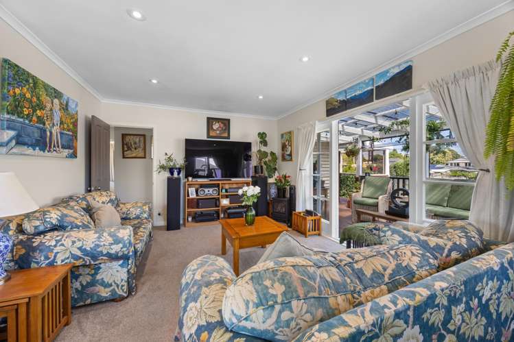 9 Stokes Avenue Te Atatu Peninsula_16