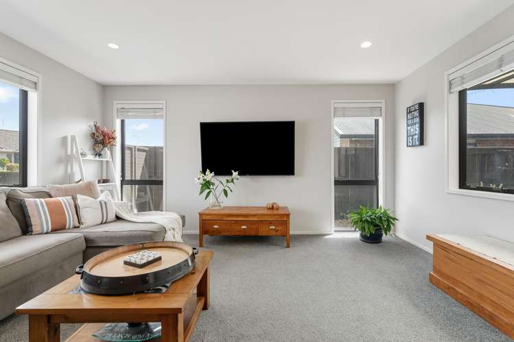 36 Benmore Crescent Pyes Pa_9