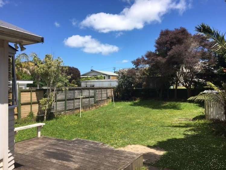  80 Kiwi Road Point Chevalier_15