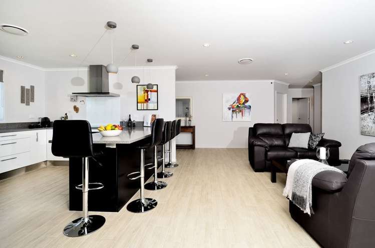 12 Jelas Drive Riverhead_12