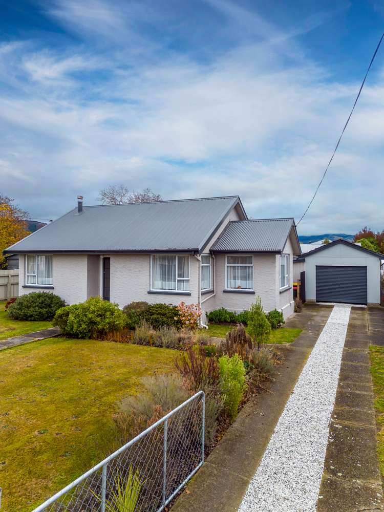 16 Edward Street Waimate_14