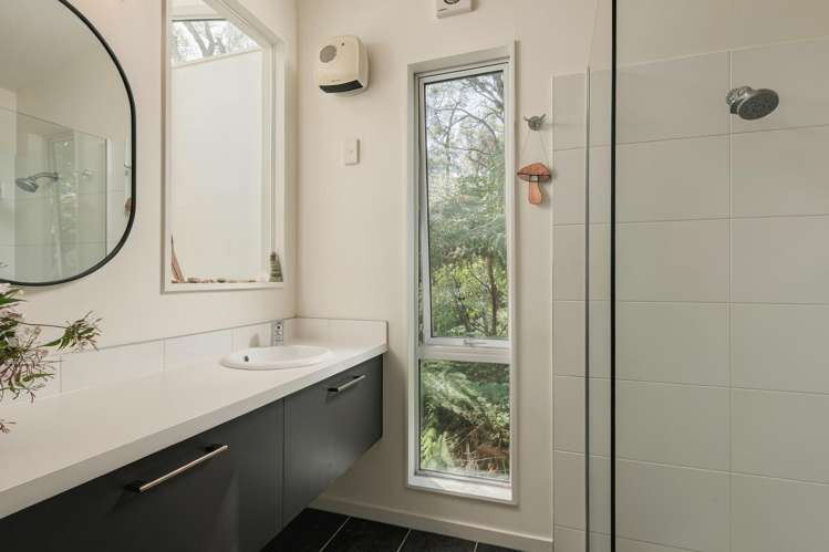 143 Akerbloms Road Punga Cove Endeavour Inlet_14