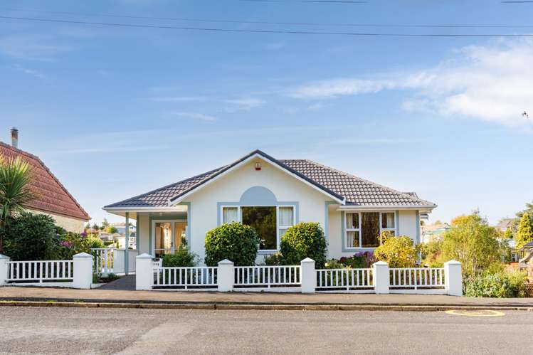 242 Helensburgh Road_2