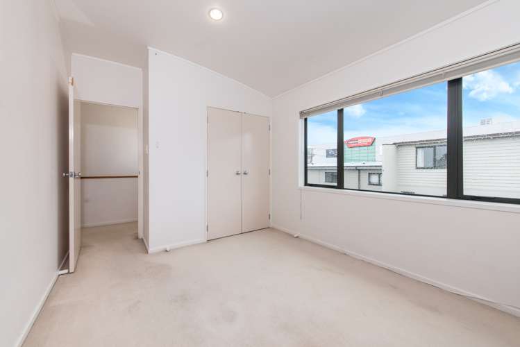 8/76 Galway Street Onehunga_15