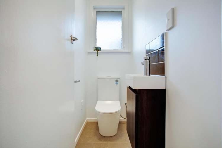 52 Hall Avenue Mangere_10